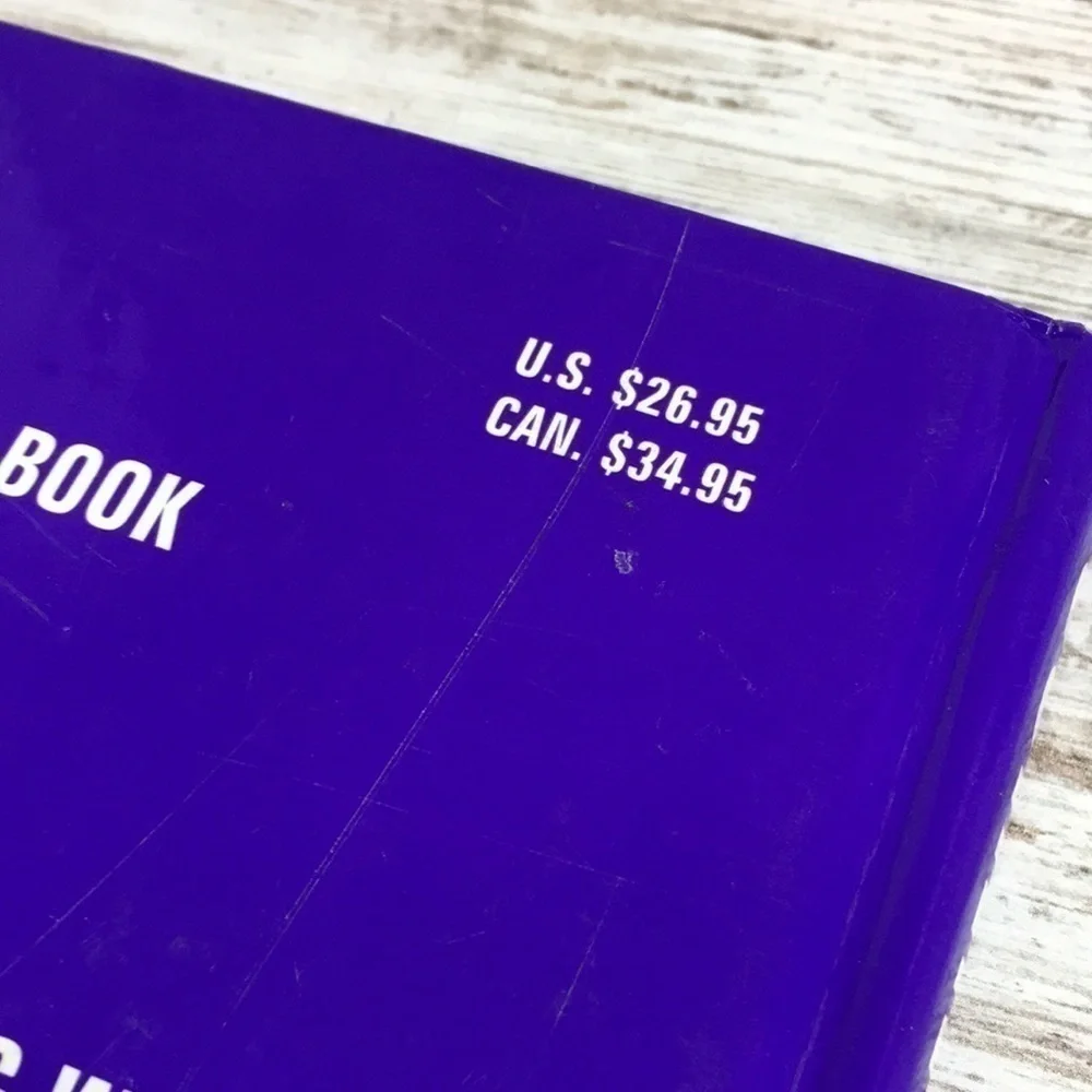 Guinness World Records 2001 Hardcover Book Purple Vintage Y2K Pop Culture